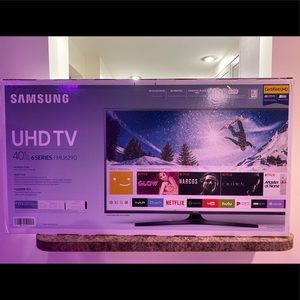 Samsung smart TV 4K 40 inch  (Unopened)
